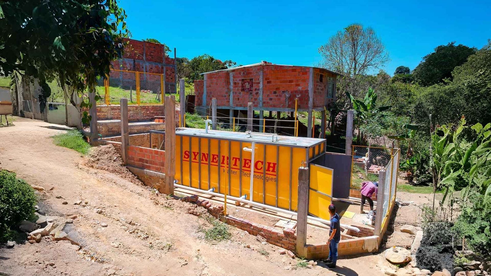 Planta contenedorizada para tratamiento de aguas residuales y agua potable COD 057: HECTOR FONTECHA