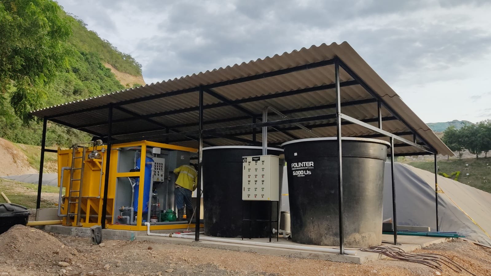 Planta contenedorizada para tratamiento de aguas residuales y agua potable COD 313: ELMER OROZCO - BEST INGENIERÍA