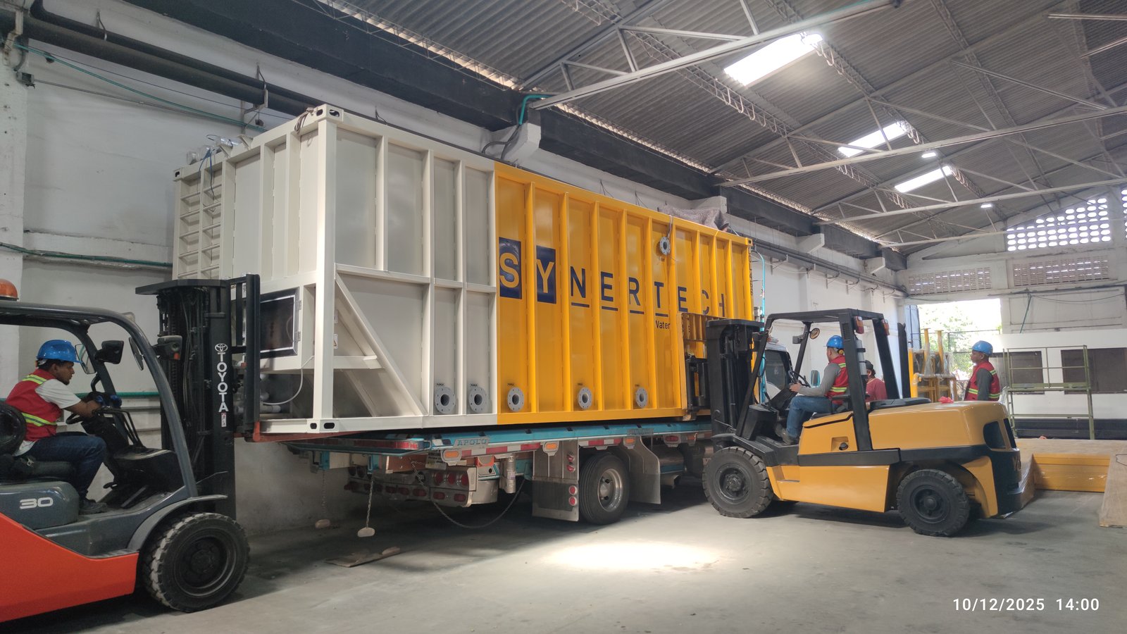 Planta contenedorizada para tratamiento de aguas residuales y agua potable COD 466: TERMOTASAJERO SAS