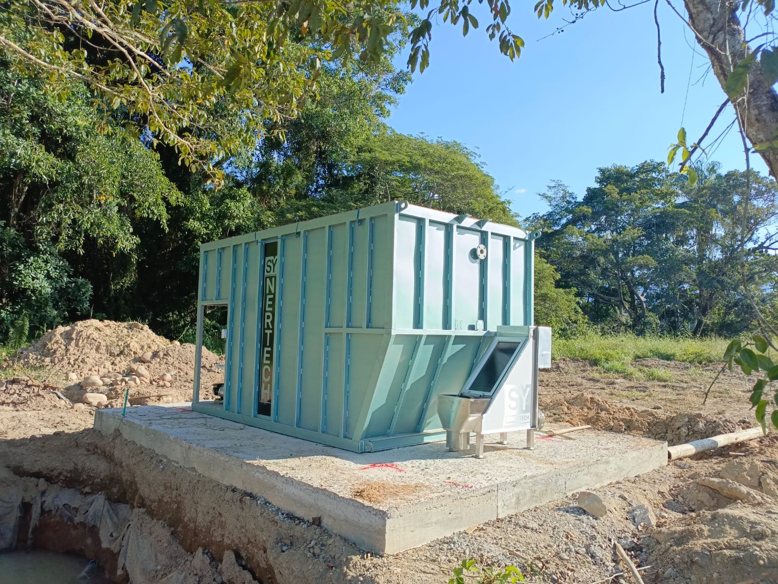 Planta contenedorizada para tratamiento de aguas residuales y agua potable COD 492: CONST. EMSA SAS ADM. DELEG DE PIEL