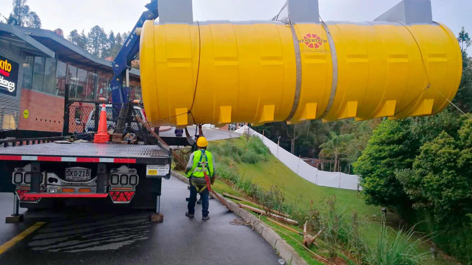 Tanques y filtros en fibra de vidrio para tratamiento y almacenamiento de agua: Exito2