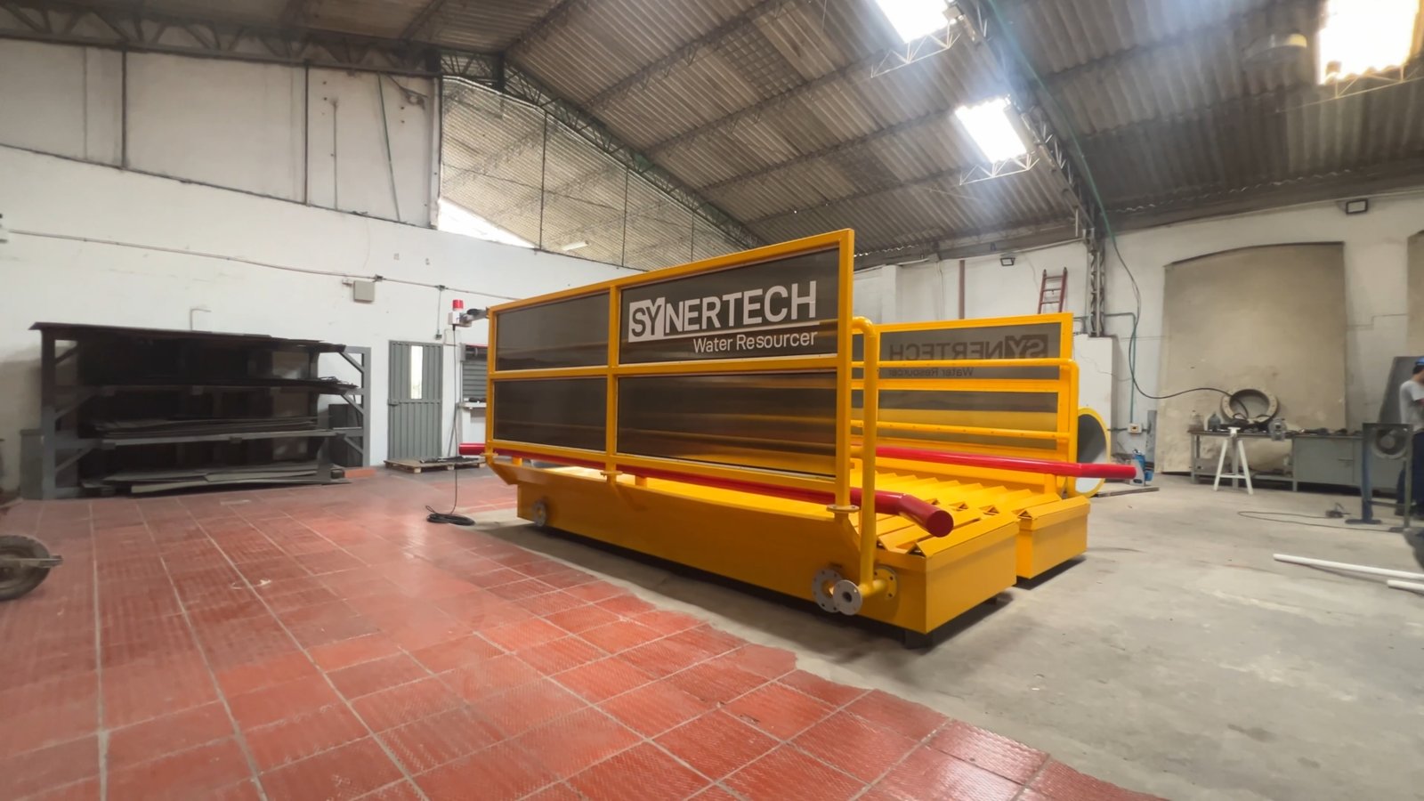 Sistema de lavado de llantas, vehículos y tanques decantadores COD 416 - 417: GECELCA