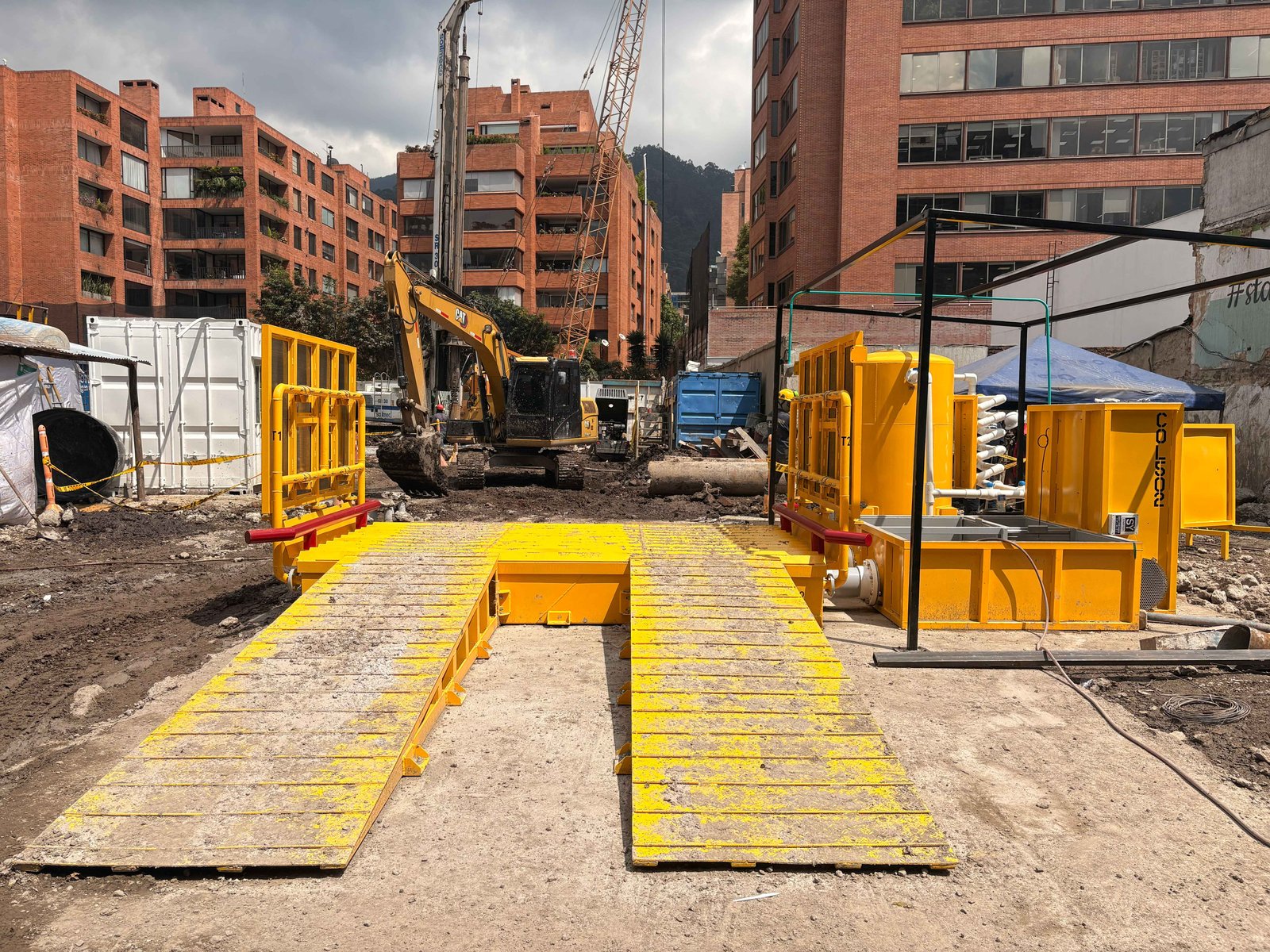 Sistema de lavado de llantas, vehículos y tanques decantadores COD 502: TRIADA SAS