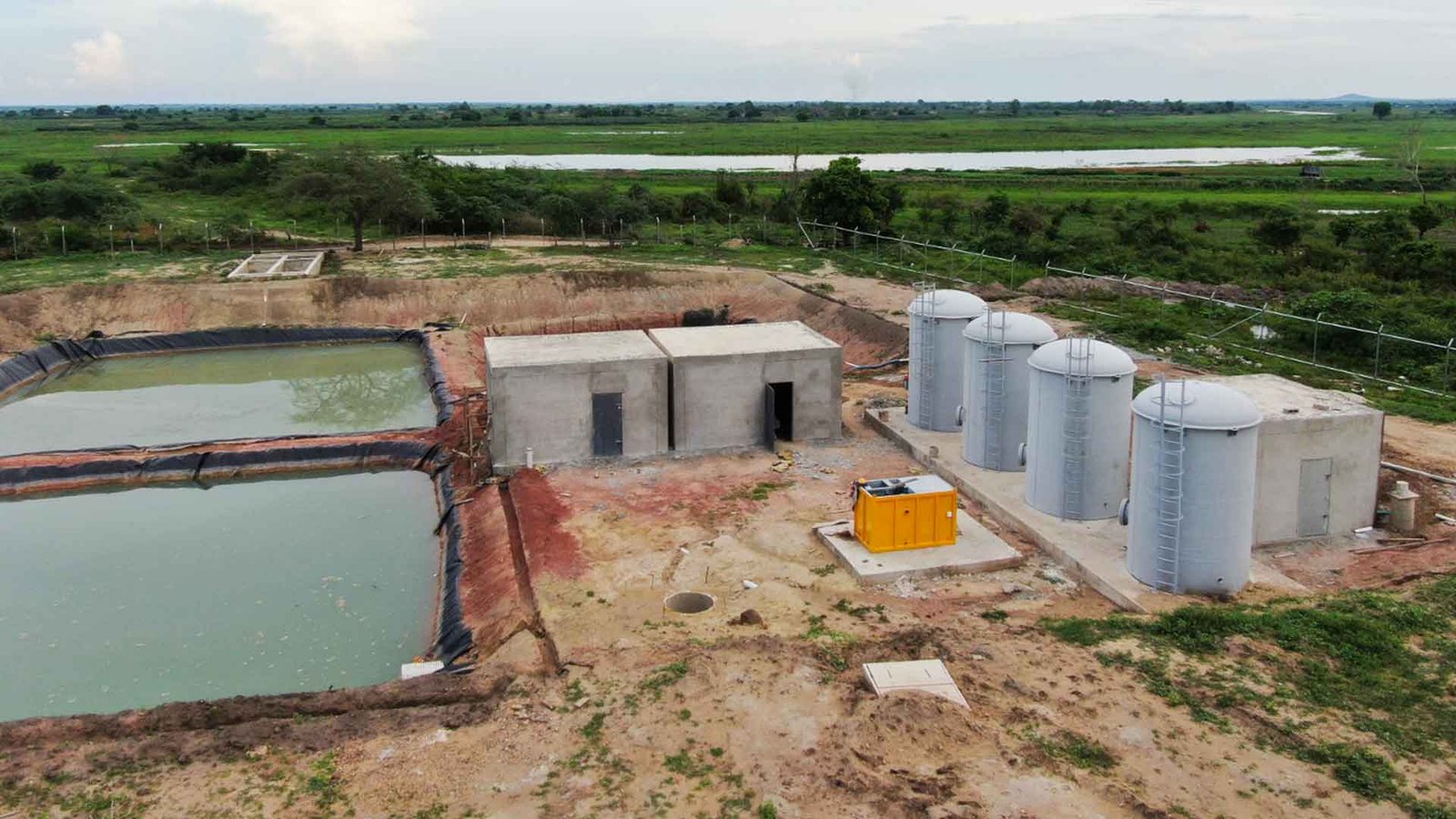 Tanques modulares para almacenamiento de agua y procesos industriales: Emmisas1
